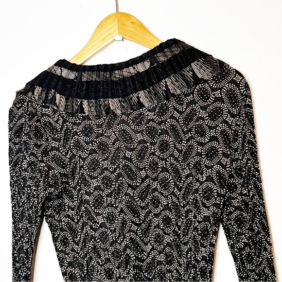 SZ M Alberto Makali Black & White Pattern Top - Picture 5 of 8